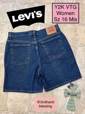 2001 Y2K Levi's Dark Wash High Rise Denim Mom Shorts, Sz 16 7 in. 100% Cotton